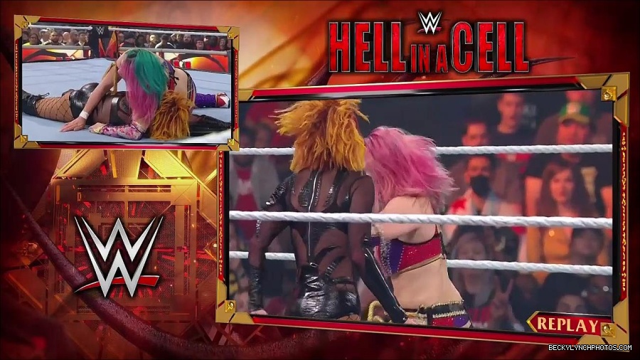 WWE_Hell_In_A_Cell_2022_720p_WEB_h264-HEEL_mp4_001349721.jpg