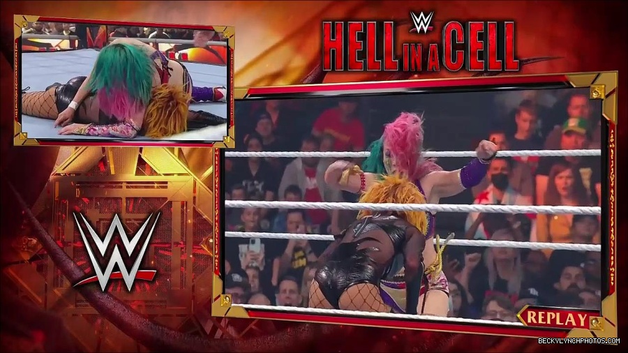 WWE_Hell_In_A_Cell_2022_720p_WEB_h264-HEEL_mp4_001351721.jpg