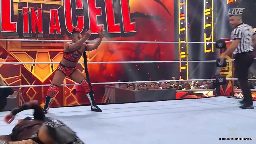WWE_Hell_In_A_Cell_2022_720p_WEB_h264-HEEL_mp4_001395987.jpg