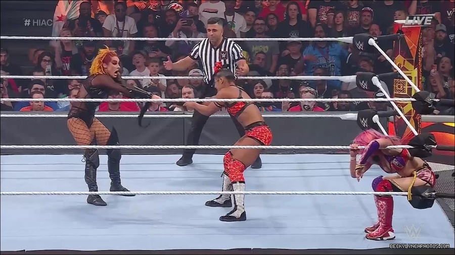 WWE_Hell_In_A_Cell_2022_720p_WEB_h264-HEEL_mp4_001436387.jpg