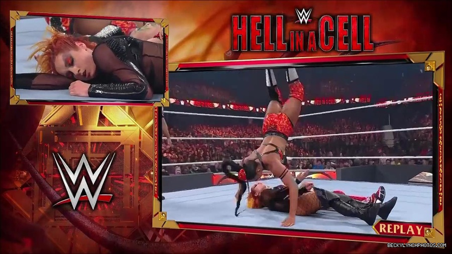 WWE_Hell_In_A_Cell_2022_720p_WEB_h264-HEEL_mp4_001471587.jpg