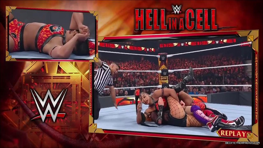 WWE_Hell_In_A_Cell_2022_720p_WEB_h264-HEEL_mp4_001473987.jpg