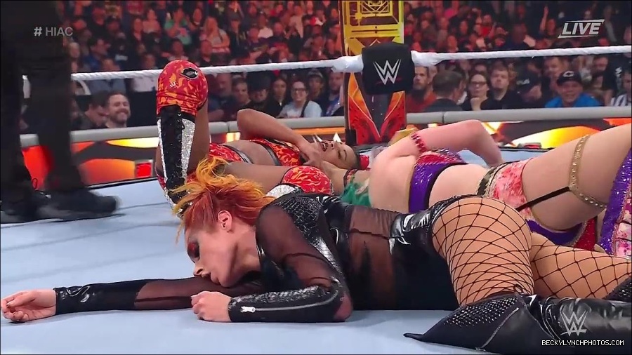 WWE_Hell_In_A_Cell_2022_720p_WEB_h264-HEEL_mp4_001481987.jpg