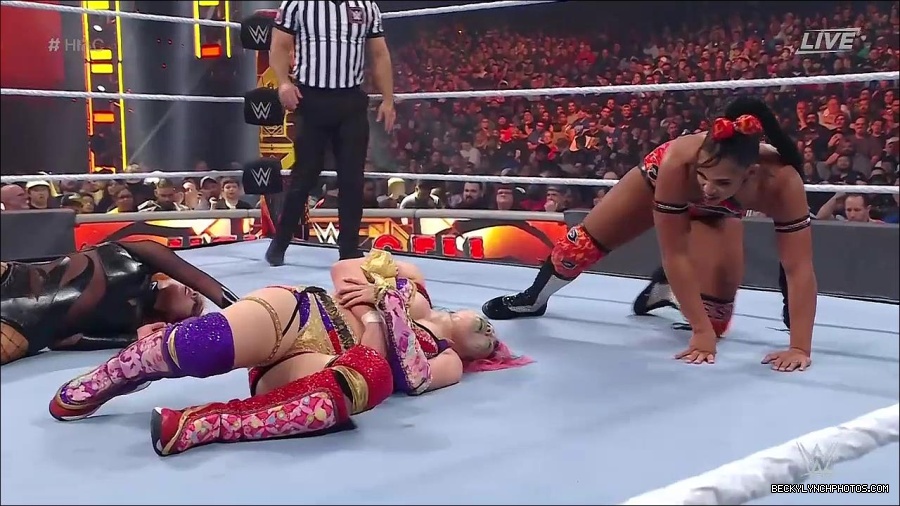 WWE_Hell_In_A_Cell_2022_720p_WEB_h264-HEEL_mp4_001492787.jpg