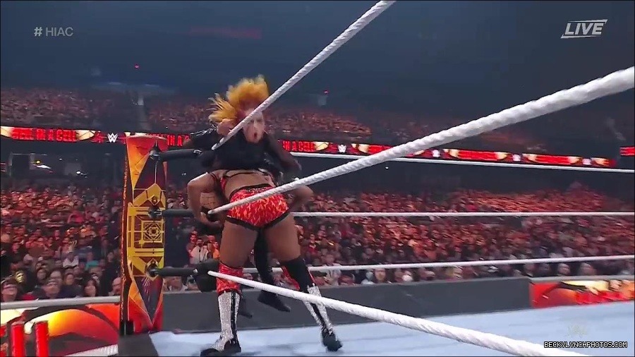 WWE_Hell_In_A_Cell_2022_720p_WEB_h264-HEEL_mp4_001504387.jpg