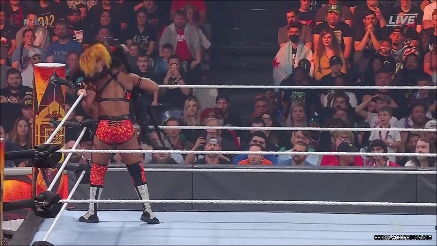 WWE_Hell_In_A_Cell_2022_720p_WEB_h264-HEEL_mp4_001507187.jpg