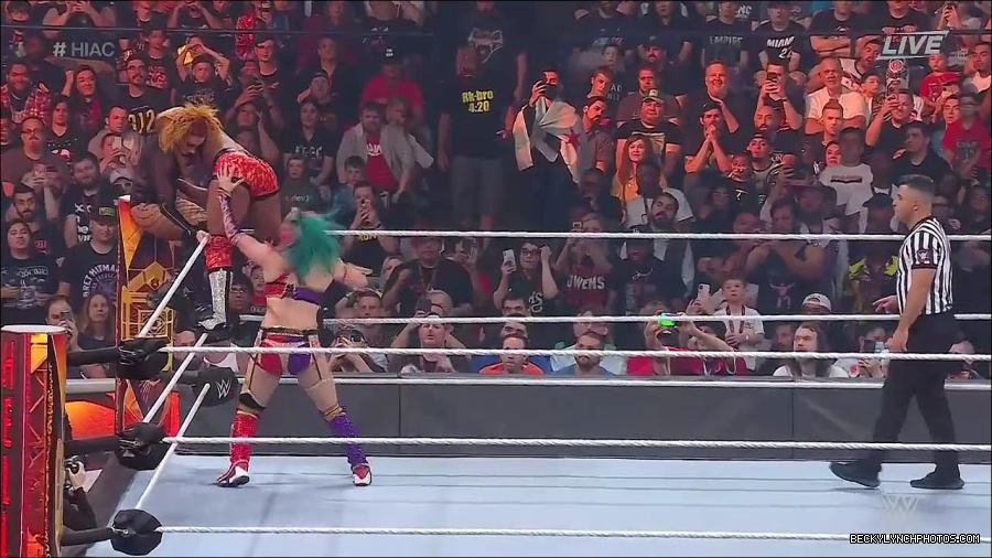 WWE_Hell_In_A_Cell_2022_720p_WEB_h264-HEEL_mp4_001523987.jpg