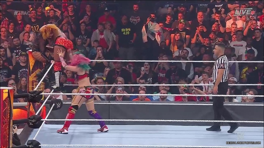 WWE_Hell_In_A_Cell_2022_720p_WEB_h264-HEEL_mp4_001525187.jpg