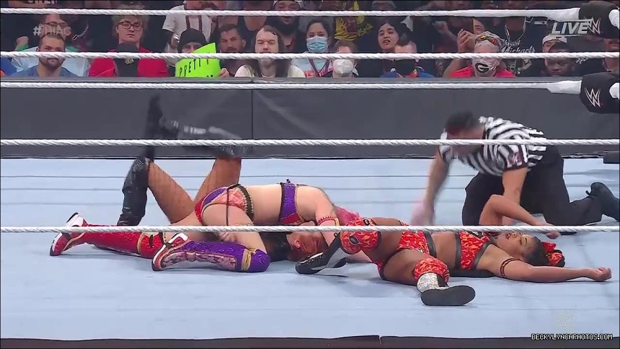 WWE_Hell_In_A_Cell_2022_720p_WEB_h264-HEEL_mp4_001572787.jpg