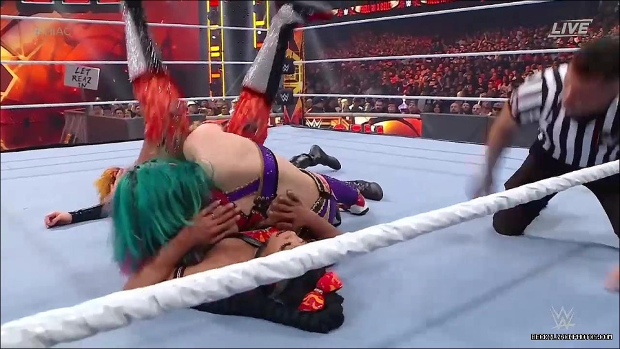 WWE_Hell_In_A_Cell_2022_720p_WEB_h264-HEEL_mp4_001576787.jpg