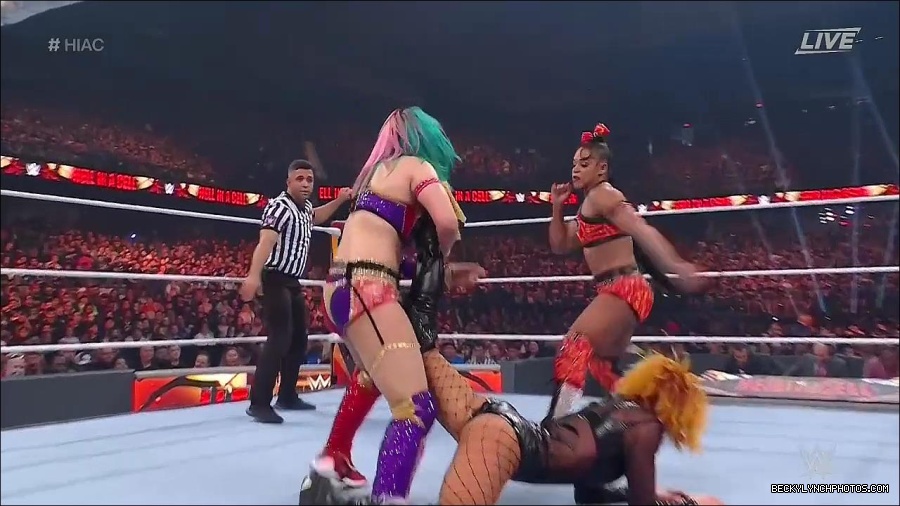 WWE_Hell_In_A_Cell_2022_720p_WEB_h264-HEEL_mp4_001591187.jpg
