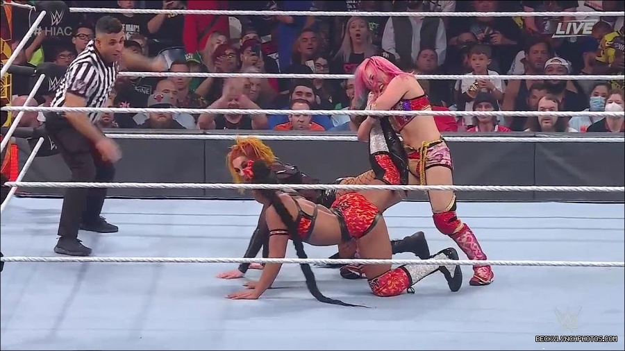 WWE_Hell_In_A_Cell_2022_720p_WEB_h264-HEEL_mp4_001603587.jpg