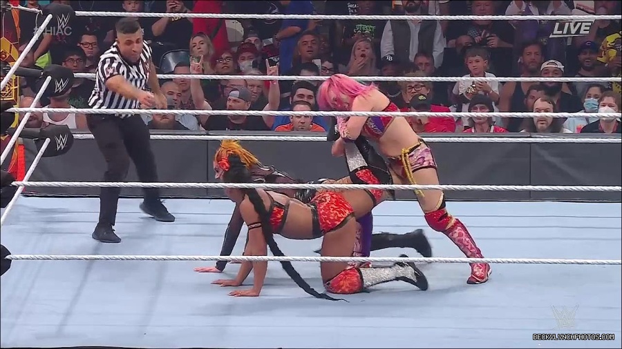 WWE_Hell_In_A_Cell_2022_720p_WEB_h264-HEEL_mp4_001605187.jpg