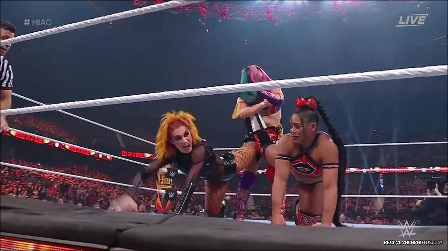 WWE_Hell_In_A_Cell_2022_720p_WEB_h264-HEEL_mp4_001607187.jpg