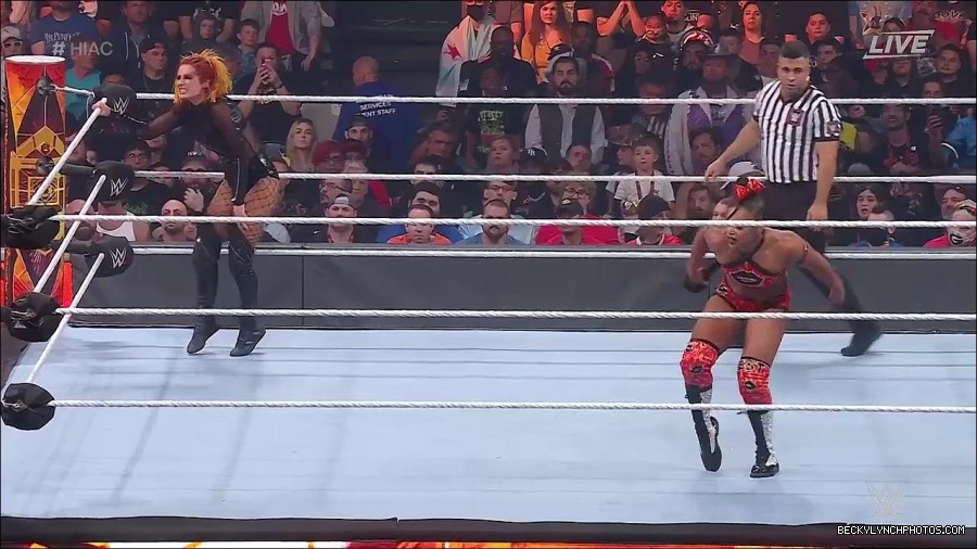 WWE_Hell_In_A_Cell_2022_720p_WEB_h264-HEEL_mp4_001620387.jpg