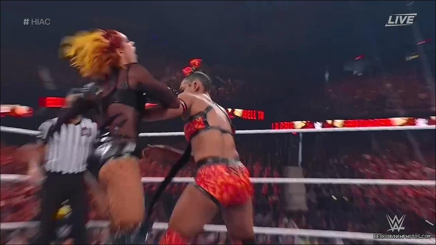 WWE_Hell_In_A_Cell_2022_720p_WEB_h264-HEEL_mp4_001626387.jpg