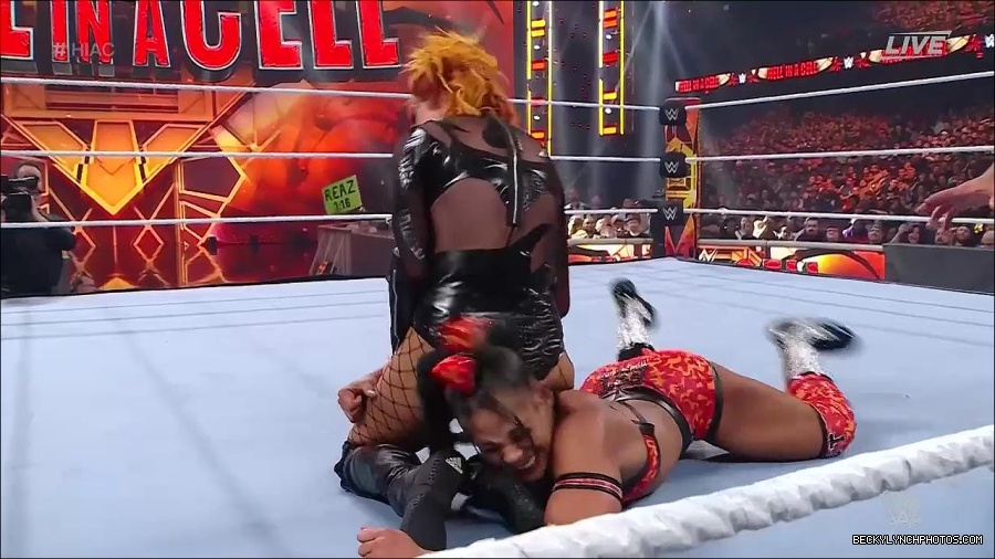WWE_Hell_In_A_Cell_2022_720p_WEB_h264-HEEL_mp4_001646387.jpg