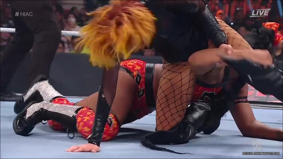 WWE_Hell_In_A_Cell_2022_720p_WEB_h264-HEEL_mp4_001648787.jpg