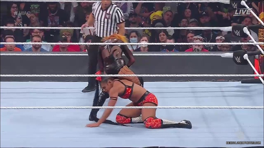 WWE_Hell_In_A_Cell_2022_720p_WEB_h264-HEEL_mp4_001651987.jpg