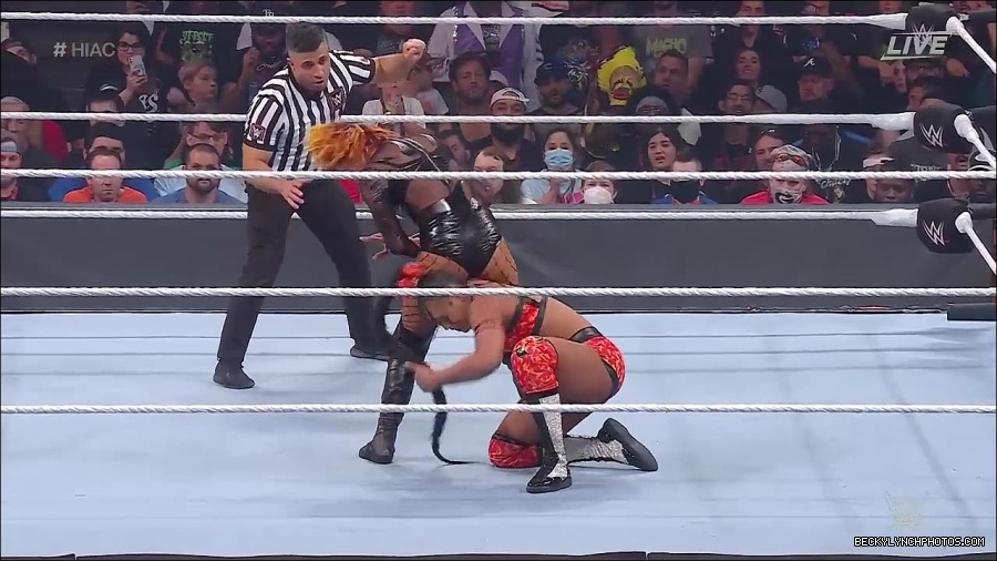 WWE_Hell_In_A_Cell_2022_720p_WEB_h264-HEEL_mp4_001655587.jpg