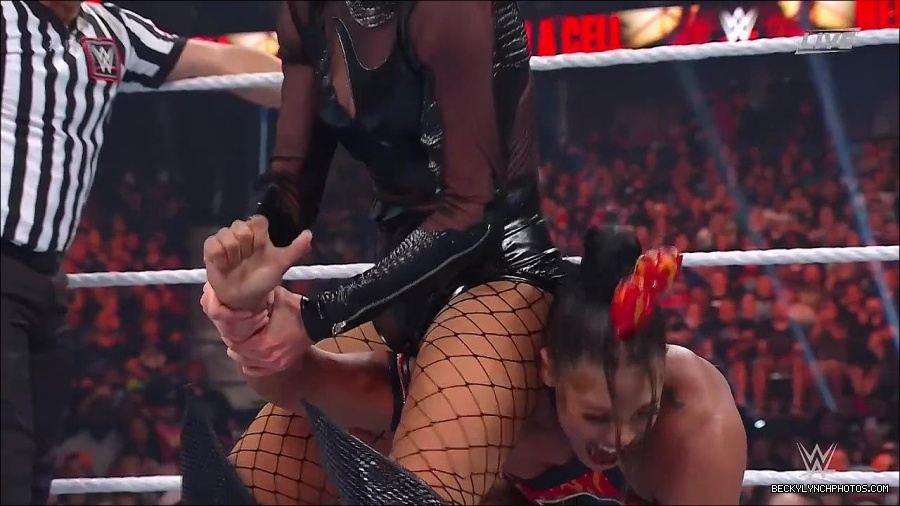 WWE_Hell_In_A_Cell_2022_720p_WEB_h264-HEEL_mp4_001663987.jpg