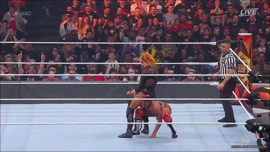 WWE_Hell_In_A_Cell_2022_720p_WEB_h264-HEEL_mp4_001671987.jpg