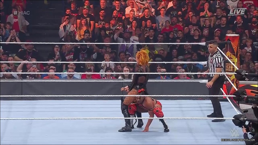 WWE_Hell_In_A_Cell_2022_720p_WEB_h264-HEEL_mp4_001672787.jpg