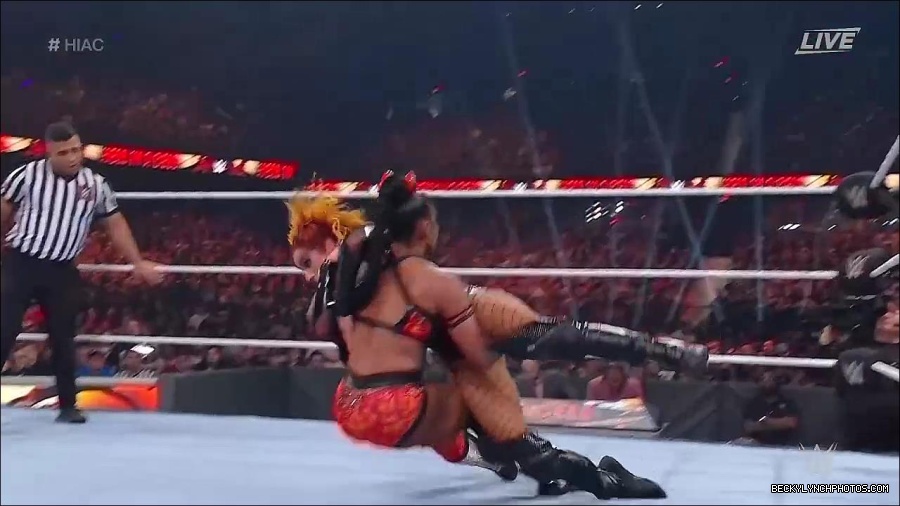 WWE_Hell_In_A_Cell_2022_720p_WEB_h264-HEEL_mp4_001689987.jpg