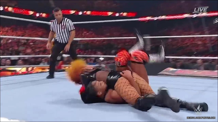 WWE_Hell_In_A_Cell_2022_720p_WEB_h264-HEEL_mp4_001690387.jpg