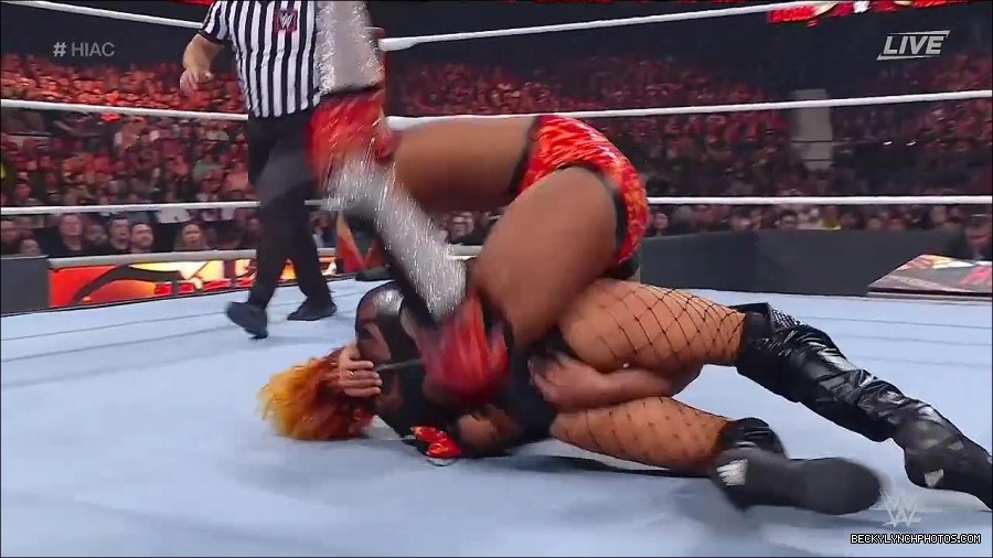 WWE_Hell_In_A_Cell_2022_720p_WEB_h264-HEEL_mp4_001690787.jpg