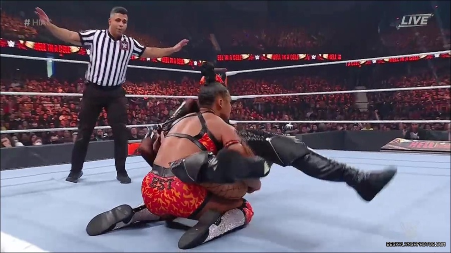 WWE_Hell_In_A_Cell_2022_720p_WEB_h264-HEEL_mp4_001691987.jpg