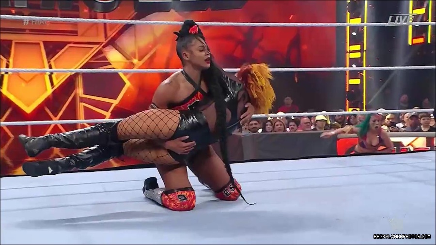 WWE_Hell_In_A_Cell_2022_720p_WEB_h264-HEEL_mp4_001693187.jpg