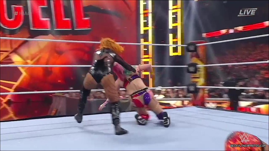 WWE_Hell_In_A_Cell_2022_720p_WEB_h264-HEEL_mp4_001704754.jpg