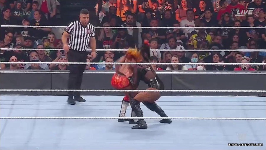 WWE_Hell_In_A_Cell_2022_720p_WEB_h264-HEEL_mp4_001713554.jpg
