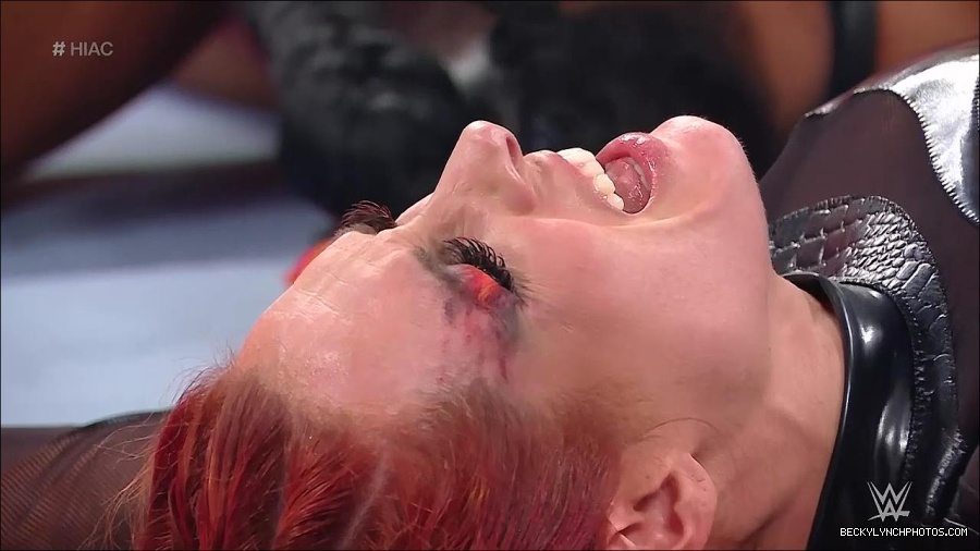 WWE_Hell_In_A_Cell_2022_720p_WEB_h264-HEEL_mp4_001728754.jpg