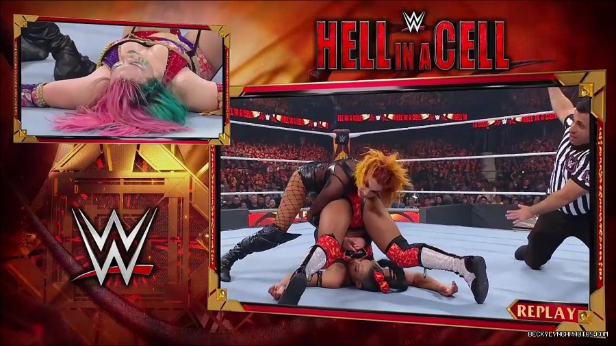 WWE_Hell_In_A_Cell_2022_720p_WEB_h264-HEEL_mp4_001738754.jpg
