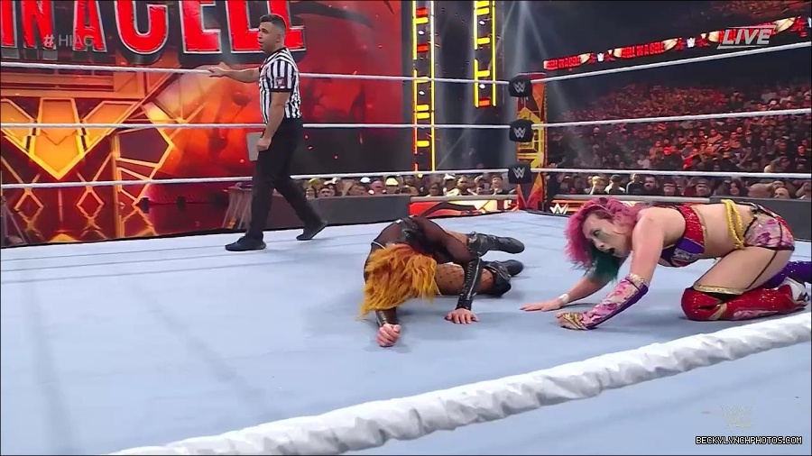 WWE_Hell_In_A_Cell_2022_720p_WEB_h264-HEEL_mp4_001750354.jpg