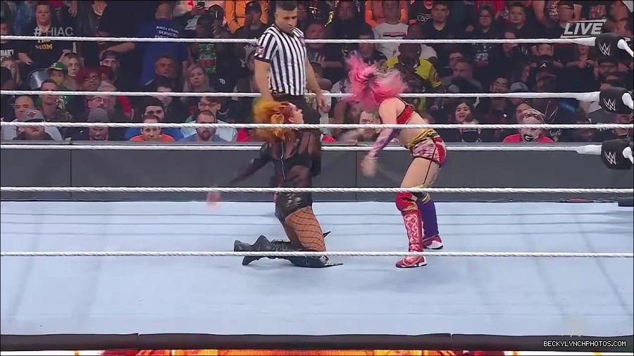 WWE_Hell_In_A_Cell_2022_720p_WEB_h264-HEEL_mp4_001753954.jpg