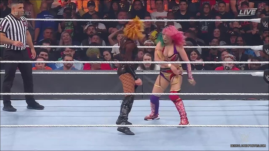 WWE_Hell_In_A_Cell_2022_720p_WEB_h264-HEEL_mp4_001758354.jpg