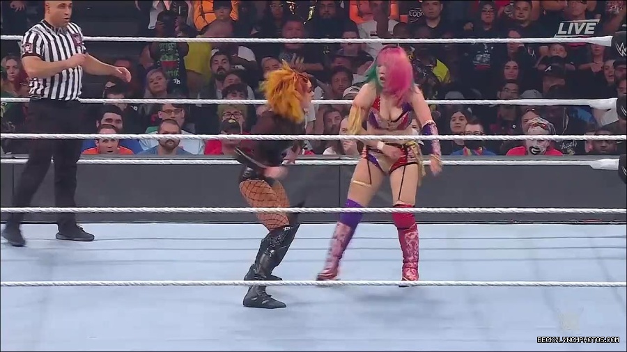 WWE_Hell_In_A_Cell_2022_720p_WEB_h264-HEEL_mp4_001763554.jpg