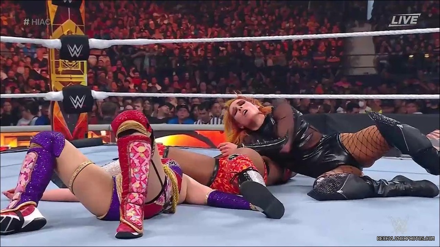 WWE_Hell_In_A_Cell_2022_720p_WEB_h264-HEEL_mp4_001796754.jpg