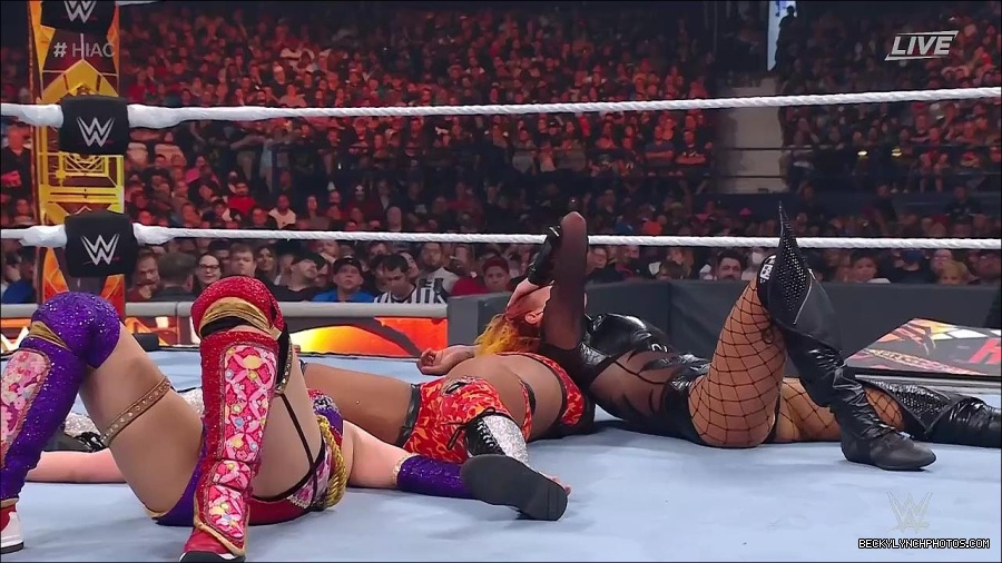 WWE_Hell_In_A_Cell_2022_720p_WEB_h264-HEEL_mp4_001798354.jpg