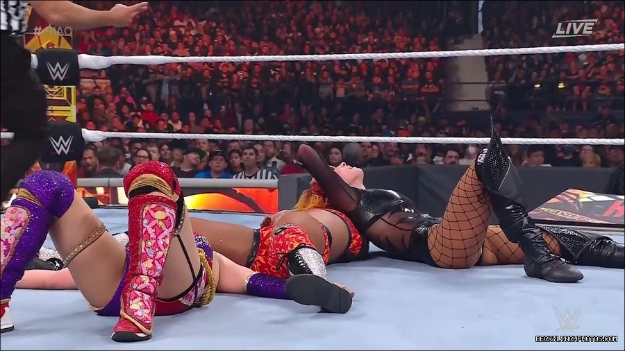WWE_Hell_In_A_Cell_2022_720p_WEB_h264-HEEL_mp4_001799554.jpg
