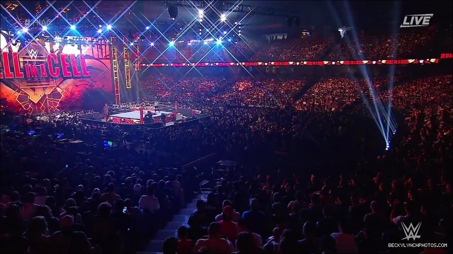 WWE_Hell_In_A_Cell_2022_720p_WEB_h264-HEEL_mp4_001815154.jpg