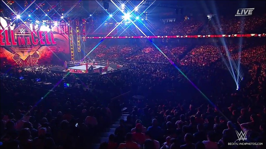 WWE_Hell_In_A_Cell_2022_720p_WEB_h264-HEEL_mp4_001815954.jpg