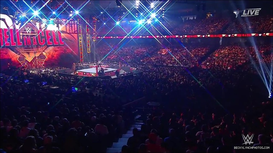 WWE_Hell_In_A_Cell_2022_720p_WEB_h264-HEEL_mp4_001817554.jpg