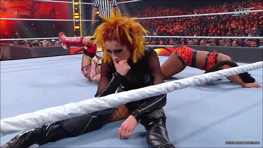 WWE_Hell_In_A_Cell_2022_720p_WEB_h264-HEEL_mp4_001818754.jpg