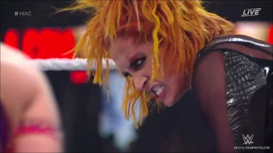 WWE_Hell_In_A_Cell_2022_720p_WEB_h264-HEEL_mp4_001833554.jpg