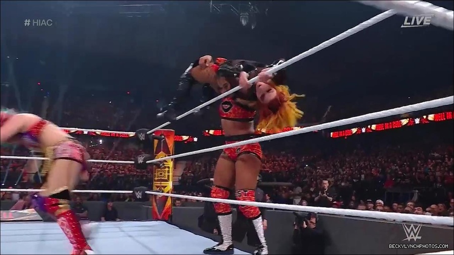 WWE_Hell_In_A_Cell_2022_720p_WEB_h264-HEEL_mp4_001859554.jpg