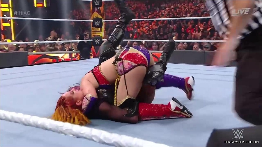 WWE_Hell_In_A_Cell_2022_720p_WEB_h264-HEEL_mp4_001873154.jpg